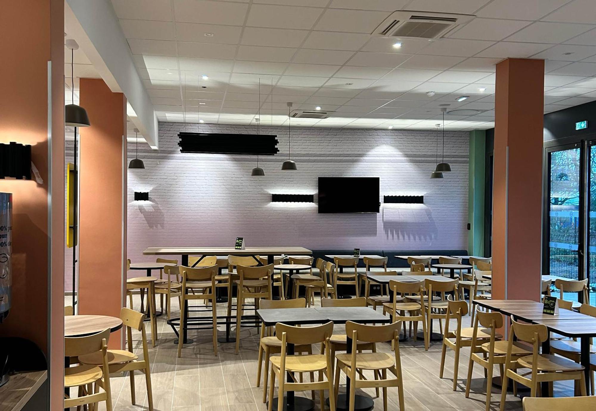 B&B Hotel Cergy Saint-Christophe Gare Esterno foto